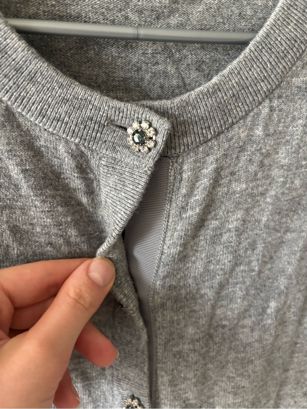 Kate Spade New York Gray Wool & Cashmere Jeweled Button Cardigan Size M - Picture 5 of 11